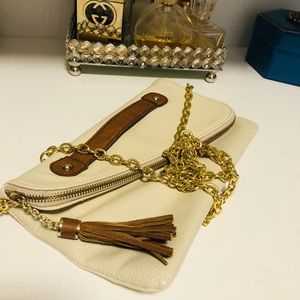 Crossbody purse